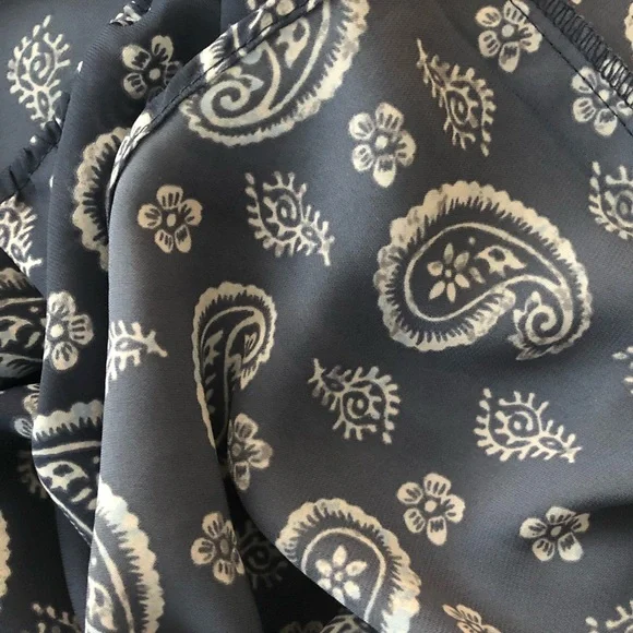 LC Lauren Conrad Blue Aqua Paisley Blouse, Boho, Size M - Picture 8 of 8